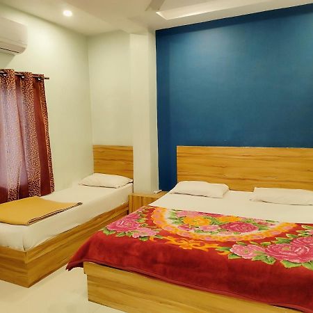 Hotel Guru Kripa - 500Mtr From Shreenathji Temple Nāthdwāra Eksteriør bilde