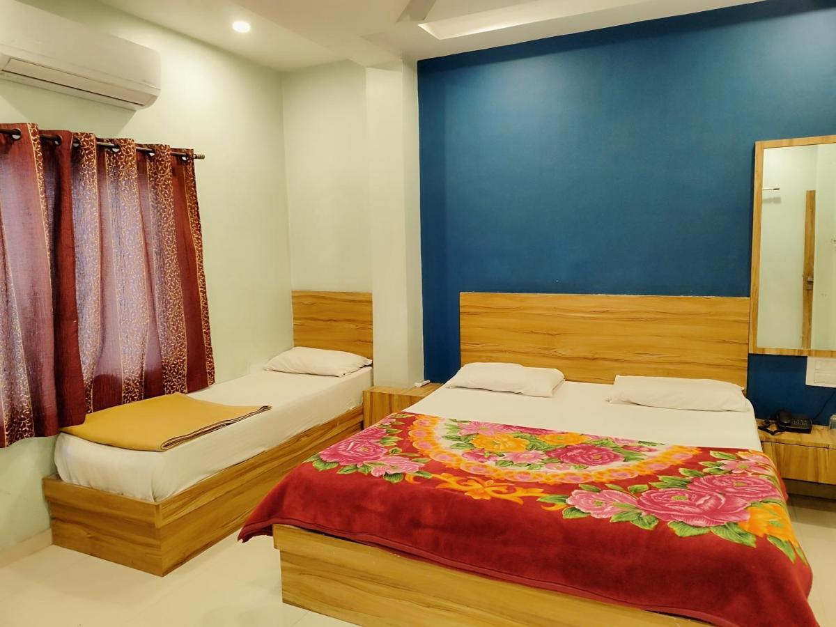 Hotel Guru Kripa - 500Mtr From Shreenathji Temple Nāthdwāra Eksteriør bilde