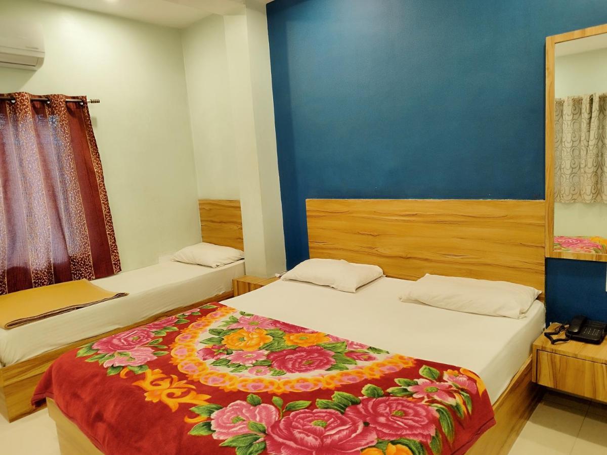 Hotel Guru Kripa - 500Mtr From Shreenathji Temple Nāthdwāra Eksteriør bilde