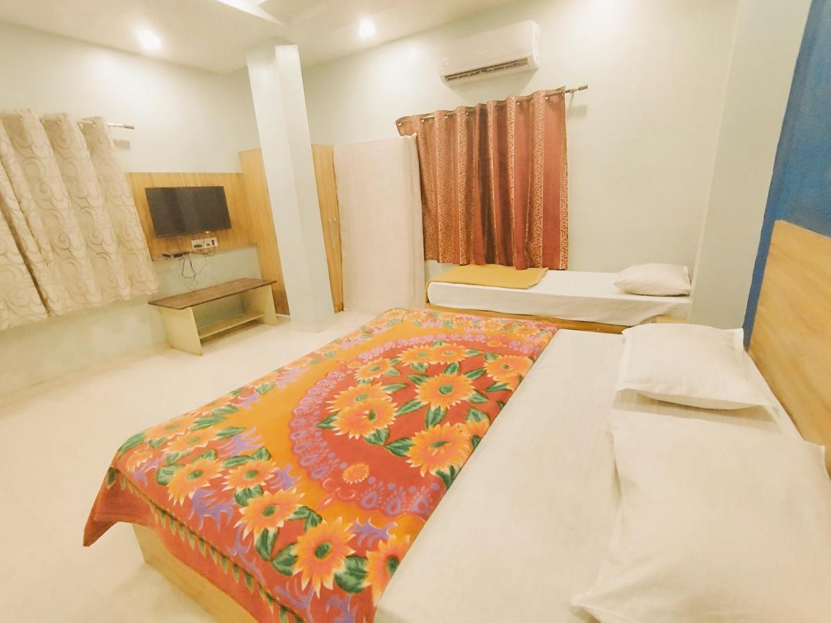 Hotel Guru Kripa - 500Mtr From Shreenathji Temple Nāthdwāra Eksteriør bilde