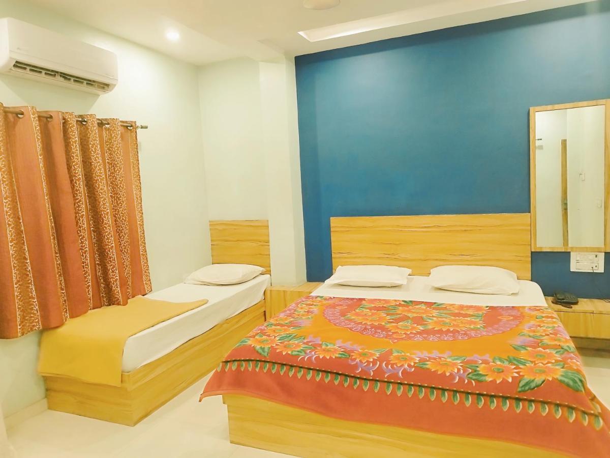 Hotel Guru Kripa - 500Mtr From Shreenathji Temple Nāthdwāra Eksteriør bilde