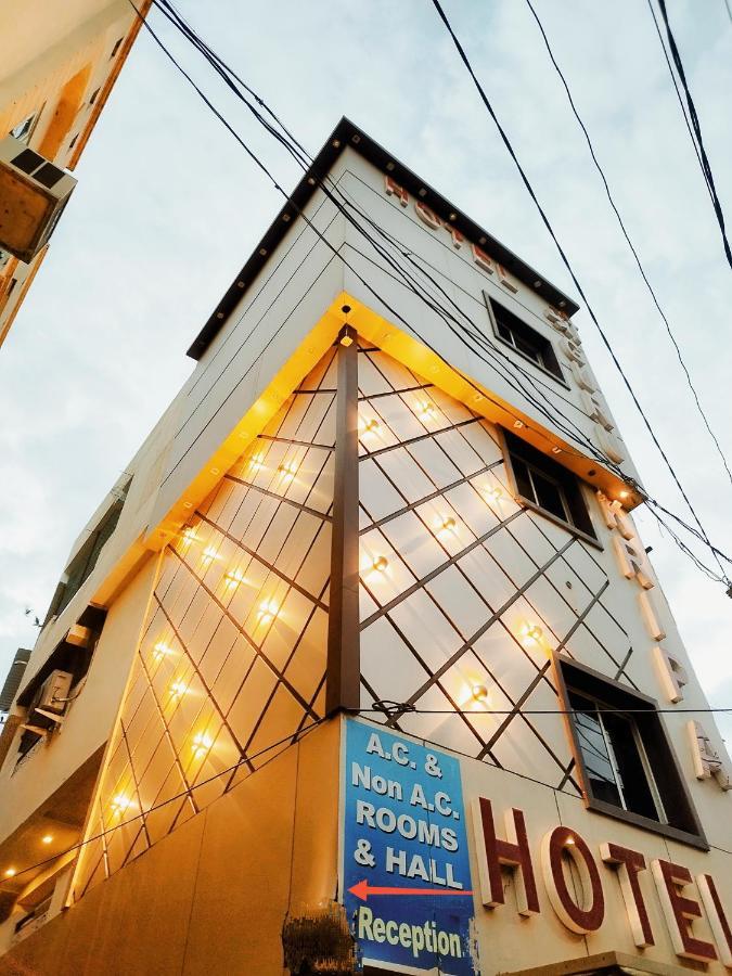 Hotel Guru Kripa - 500Mtr From Shreenathji Temple Nāthdwāra Eksteriør bilde